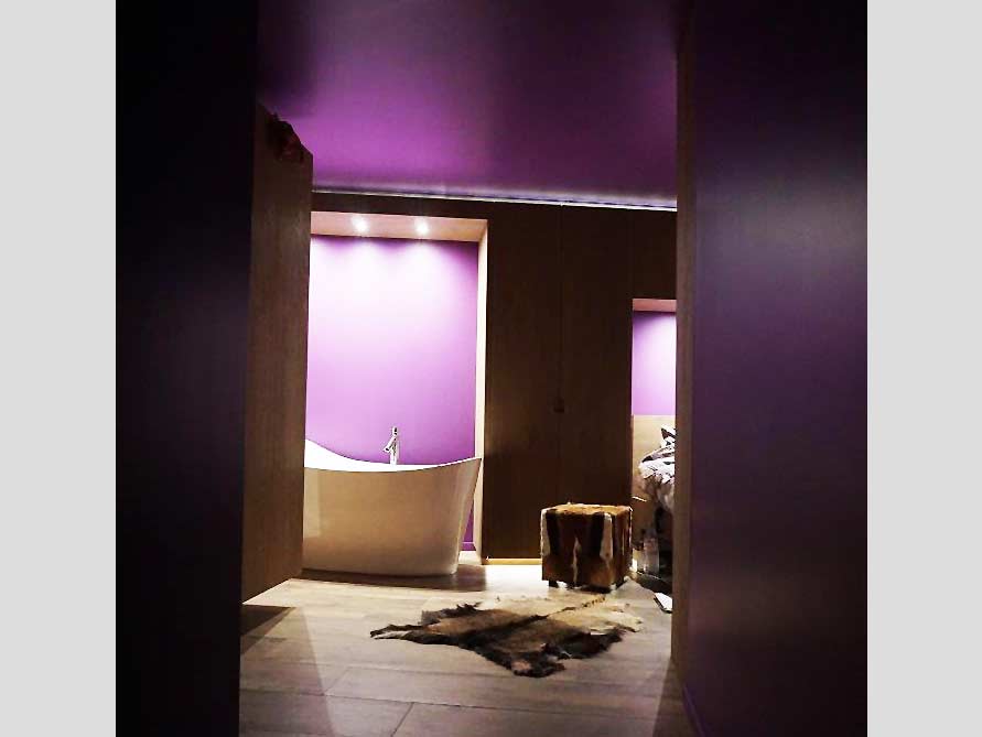 Badezimmer Idee mit der freistehenden Badewanne Napoli