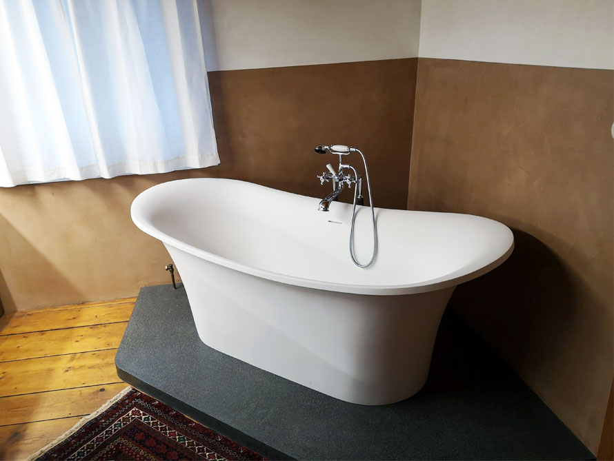 Badezimmer-Idee mit der freistehenden Badewanne Verona